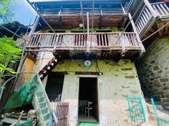 Casa Bi/Trifamiliare in Residenziale