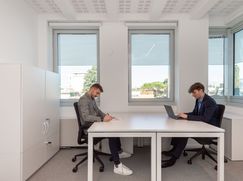 Ufficio in Commerciale