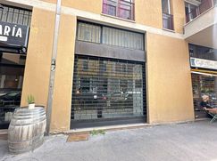 Negozio/Locale commerciale in Commerciale