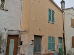 Casa Bi/Trifamiliare in Residenziale