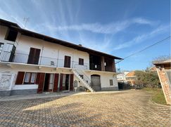 Casa Bi/Trifamiliare in Residenziale