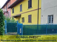 Casa Bi/Trifamiliare in Residenziale