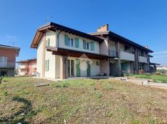 Casa Bi/Trifamiliare in Residenziale