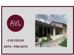 Casa Bi/Trifamiliare in Residenziale