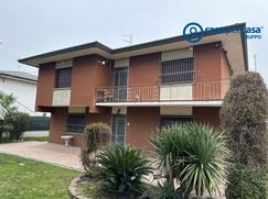 Casa indipendente in Residenziale