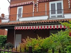 Casa Bi/Trifamiliare in Residenziale