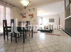Casa Bi/Trifamiliare in Residenziale