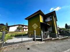 Casa Bi/Trifamiliare in Residenziale