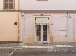 Negozio/Locale commerciale in Commerciale