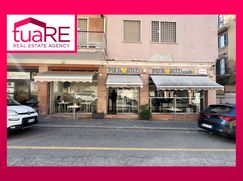 Negozio/Locale commerciale in Commerciale