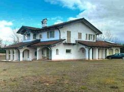 Villa in Residenziale