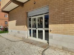 Negozio/Locale commerciale in Commerciale