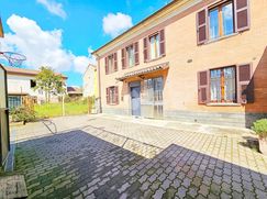 Casa Bi/Trifamiliare in Residenziale