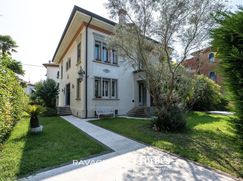 Villa in Residenziale