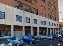Negozio/Locale commerciale in Commerciale