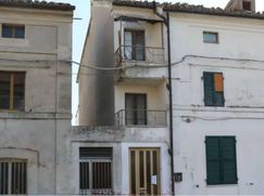 Casa Bi/Trifamiliare in Residenziale