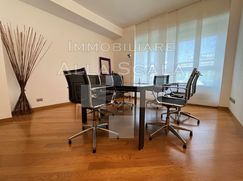 Ufficio in Commerciale
