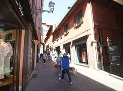 Negozio/Locale commerciale in Commerciale