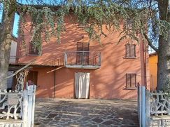 Casa Bi/Trifamiliare in Residenziale