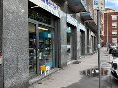 Attività/Licenza (con o senza mura) in Commerciale