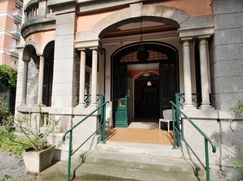 Casa Bi/Trifamiliare in Residenziale
