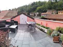 Casa Bi/Trifamiliare in Residenziale