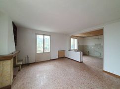 Casa Bi/Trifamiliare in Residenziale