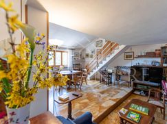 Casa Bi/Trifamiliare in Residenziale