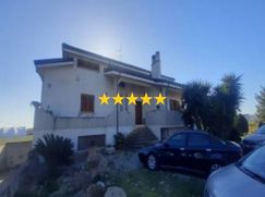 Villa in Residenziale