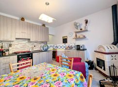 Casa Bi/Trifamiliare in Residenziale
