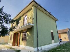 Casa Bi/Trifamiliare in Residenziale