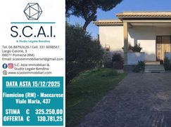 Casa Bi/Trifamiliare in Residenziale