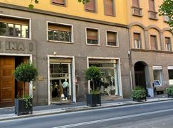 Negozio/Locale commerciale in Commerciale