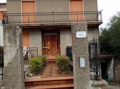 Casa Bi/Trifamiliare in Residenziale