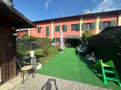 Casa Bi/Trifamiliare in Residenziale