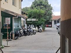 Attività/Licenza (con o senza mura) in Commerciale