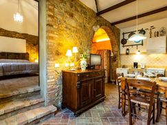 Casa Bi/Trifamiliare in Residenziale