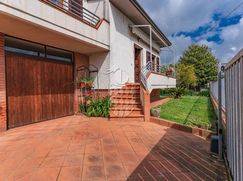 Casa Bi/Trifamiliare in Residenziale
