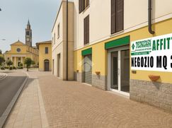 Negozio/Locale commerciale in Commerciale