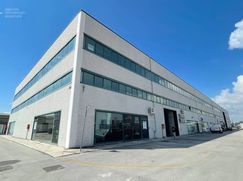 Ufficio in Commerciale
