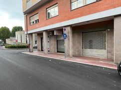 Negozio/Locale commerciale in Commerciale