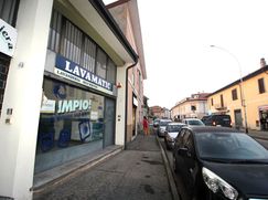 Negozio/Locale commerciale in Commerciale