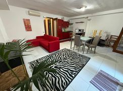 Casa Bi/Trifamiliare in Residenziale