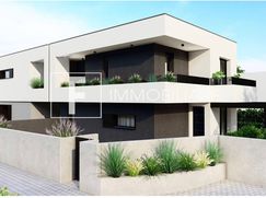 Casa Bi/Trifamiliare in Residenziale