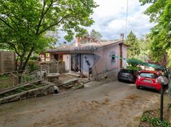 Casa Bi/Trifamiliare in Residenziale