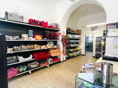 Negozio/Locale commerciale in Commerciale