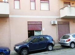 Negozio/Locale commerciale in Commerciale