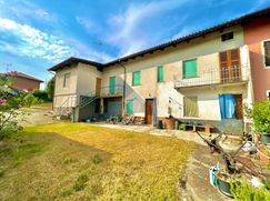 Casa Bi/Trifamiliare in Residenziale