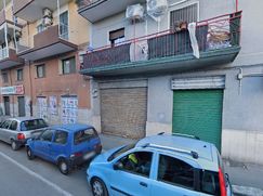 Negozio/Locale commerciale in Commerciale