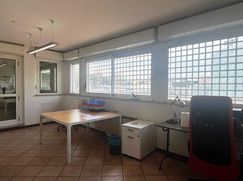 Ufficio in Commerciale